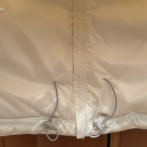 Patagonia women’s vest NWOT - Picture 9 of 10